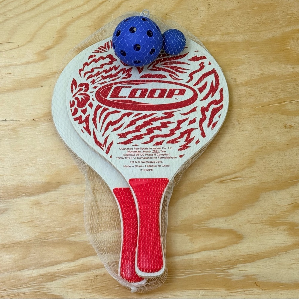 Coop Wooden Paddle Ball Set | 2 Paddles & Balls | Outdoor Beach Game | New